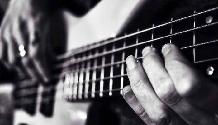 Bass Guitar-Playing Guide For Beginners